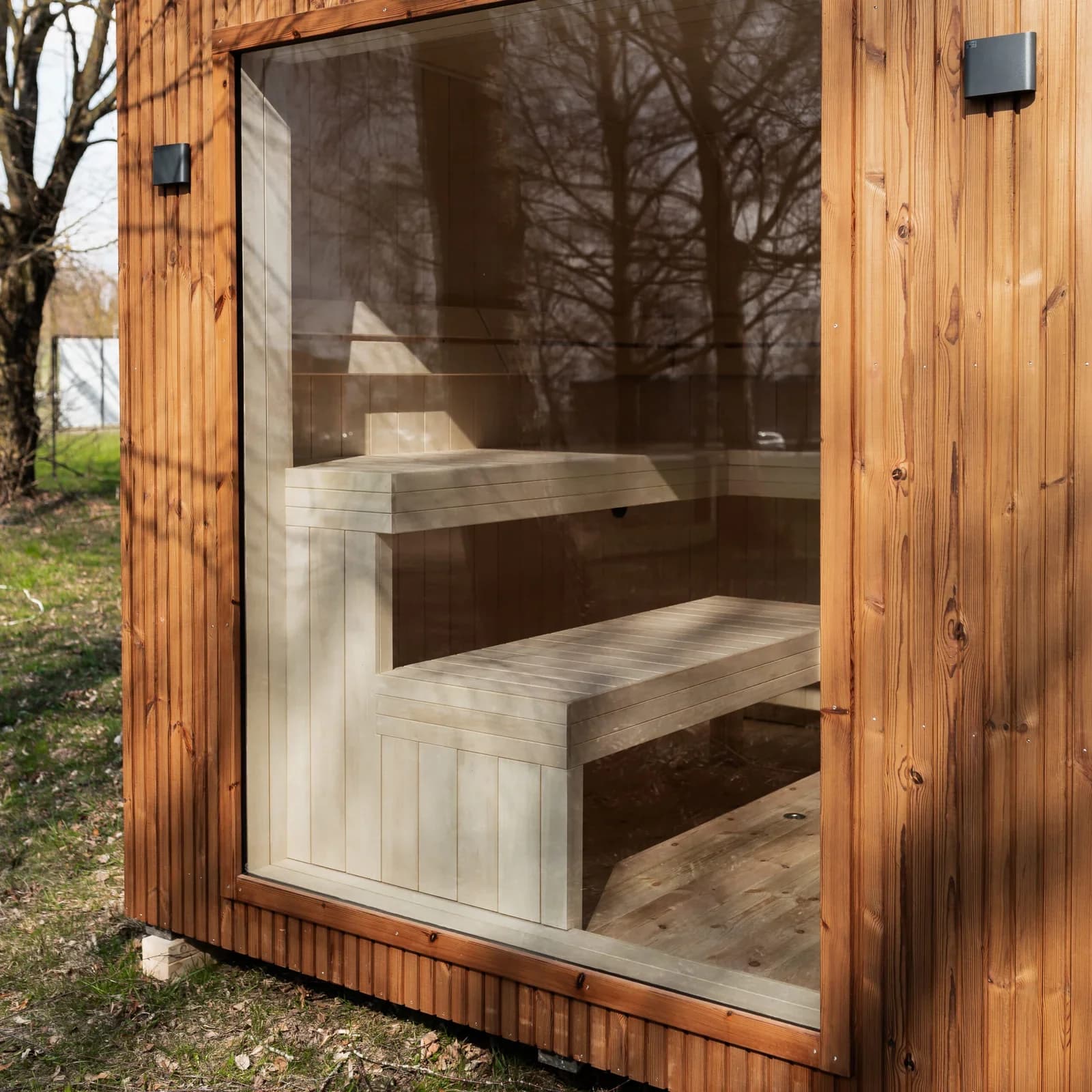 Outdoor Insulated Garden Sauna (2.4m x 4m)